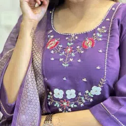 nyrika Women Embroidered Straight Kurta Set image 5