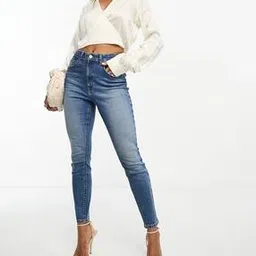 Women Petite Ultimate Light-Wash Skinny Fit Jeans-image-77