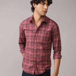 american eagle Men Checked Relaxed Fit Shirt with Patch Pocket -picture-28