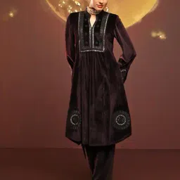 lakshita Women Embroidered A-Line Kurta Set image 1