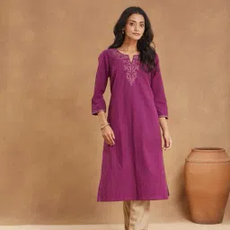 fabindia Women Embroidered Straight Kurta image 1
