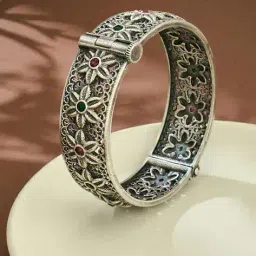 fabindia Women Silver-Plated Bangle Hinge with Screw Closure image 1