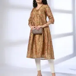 Women Floral Print Flared Kurta-image-73