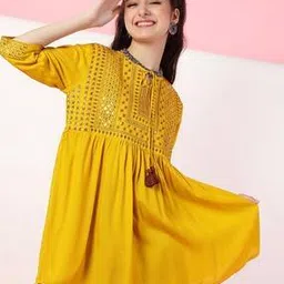 ishti Women Embroidered Regular Fit Tunic with Tie-Up-picture-21