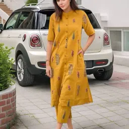 anni designer Women Floral Straight Kurta Set image 1