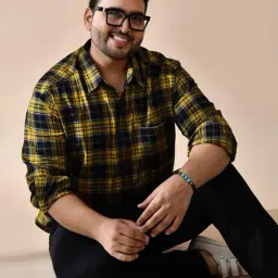 neon chillie Men Checked Regular Fit Shirt with Patch Pocket image 1