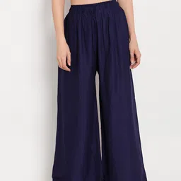 TAG 7 Women Pack of 2 Navy Blue & Beige Solid Flared Palazzos image 3