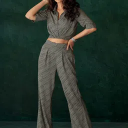 DRESOUL Striped Top With Trousers-picture-27