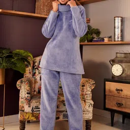 FEATHERS CLOSET High Neck Night Suit image 3