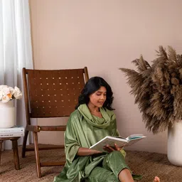 Rhe-Ana Women Over-Sized Velvet Co-Ords image 5