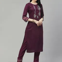 SheWill Women Burgundy Ethnic Motifs Embroidered Kurta with Trousers & With Dupatta image 2