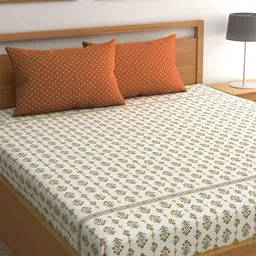 CHHAVI INDIA Cream-Coloured & Orange Floral Ultra Soft 210 TC King Bedsheet with 2 Pillow Covers-image-21