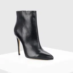 Oroh Adela Black Casual Boots image 1