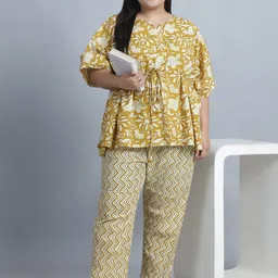 TAG 7 Women Printed Night suit image 2