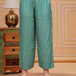 HIGHLIGHT FASHION EXPORT Floral Printed Embroidered V-Neck A-Line Kurta With Trousers image 3