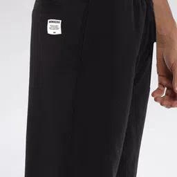 Bonkers Corner Men Mid-Rise Jogger image 4