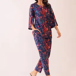 KAORI BY SHREYA AGARWAL Floral Printed Top With Trouser Co-Ords image 3