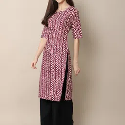 7threads KALINI Women Maroon Bandhani Printed Handloom Crepe Kurta image 3
