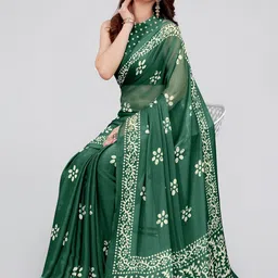MIRCHI FASHION Green & Cream-Coloured Batik Block Printed Saree image 3
