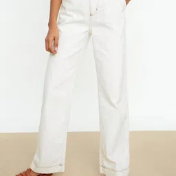 Trendyol Women Off White Wide Leg High-Rise Stitch Detail Pure Cotton Jeans-picture-10