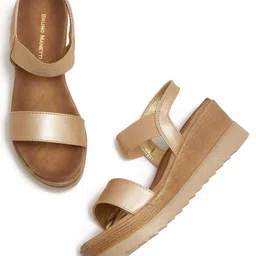 Bruno Manetti Gold-Toned PU Wedge Pumps image 4