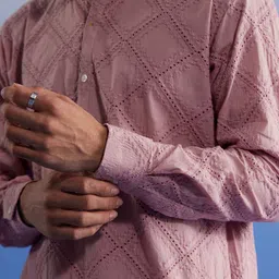 SHVAAS by VASTRAMAY Men Schiffli Embroidered Cotton Kurta With Pyjama image 2