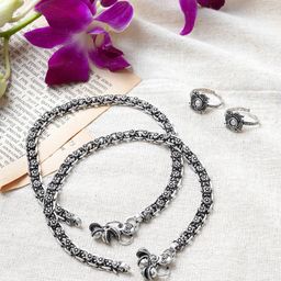 TEEJH Silver-Plated Anklet With Toe Ring-picture-46