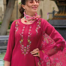 MOJILAA Floral Yoke Design Thread Work Straight Kurta with Salwar & Dupatta-picture-25