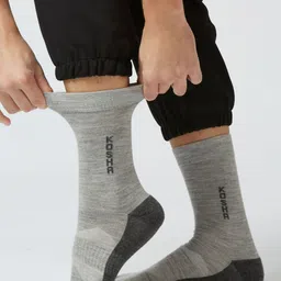 Kosha Men Pack of 2 Colour-Blocked Calf Length Crew Length Socks image 2