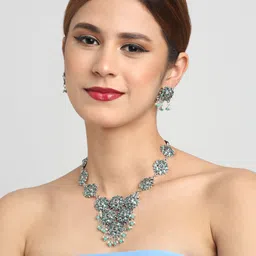 DIVASTRI Silver-Plated Artificial Stone-Studded & Beaded Jewellery Set image 5