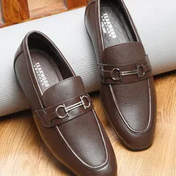 Teakwood Leathers Men Textured Formal Leather Loafers-picture-40