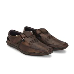 KARADDI Men Lightweight Shoe Style Sandals image 5