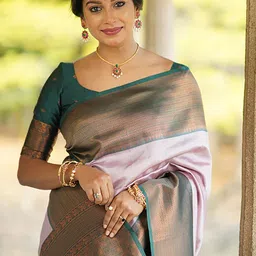 KALINI Zari Banarasi Saree image 4
