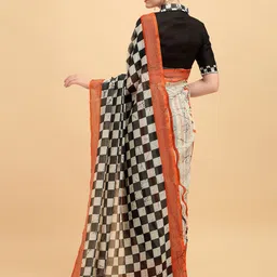 Sangria Black & White Checked Pure Linen Saree image 4