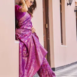 KALINI Ethnic Woven Design Zari Saree image 3