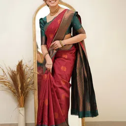 LIMDO Ethnic Motifs Woven Design Zari Pure Silk Kanjeevaram Saree image 3