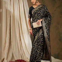 Sangria Woven Design Zari Kanjeevaram Saree image 5