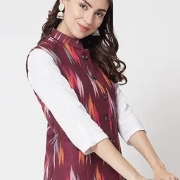 vastraa fusion Womens Ikat Printed Cotton Nehru Jacket image 4
