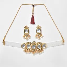 SOHI Kundan Studded & Beaded Jewellery Set image 2