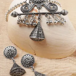 Moedbuille Silver-Plated Oxidised Jewellery Set image 1