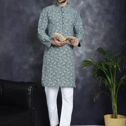 Anouk Green Paisley Printed Band Collar Kurta With Trousers-picture-37