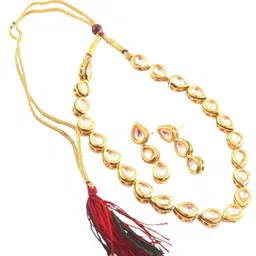 Jewar Mandi Gold-Plated Kundan-Studded Jewellery Set image 2