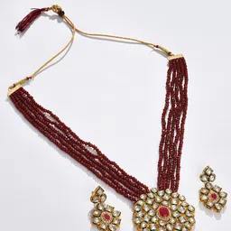 SOHI Set of 2 Gold-Plated Kundan-Studded Pearl Beaded Jewellery Set image 3