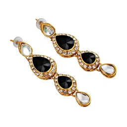 LUCKY JEWELLERY Gold-Plated Kundan-Studded Jewellery Set image 3