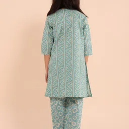 Sangria Girls Printed Panelled Pure Cotton Kurta with Trousers image 3