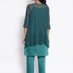 AURELIA Women Red Ethnic Motifs Printed Layered Kurta with Trousers Comes With A Shrug image 4