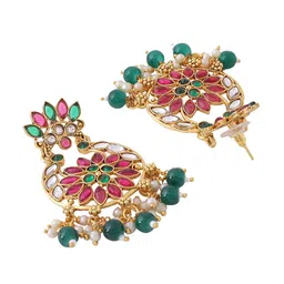 Yellow Chimes Gold-Plated Kundan Studded Jewellery Set image 4