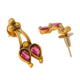 Yellow Chimes Gold-Plated Crystal Studded Jewellery Set image 4