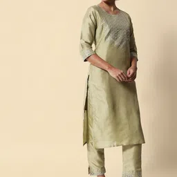 VredeVogel Women Green Ethnic Motifs Yoke Design Kurta with Trousers & With Dupatta image 3