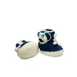 CHUTPUT Infants Set of 2 Blue Hand Knitted Woollen Crochet Booties image 4